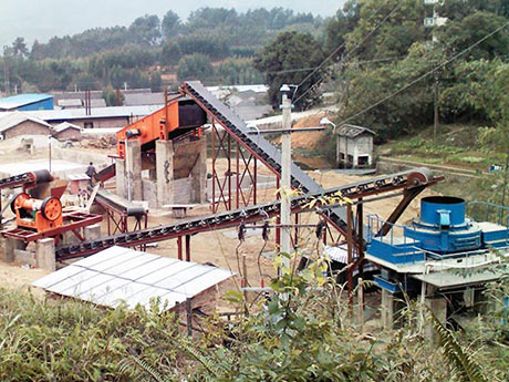 河南三門峽石頭破碎生產線現(xiàn)場