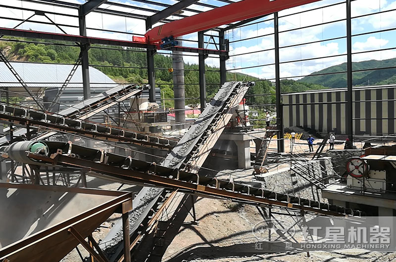 硅石破碎現(xiàn)場(chǎng)圖片