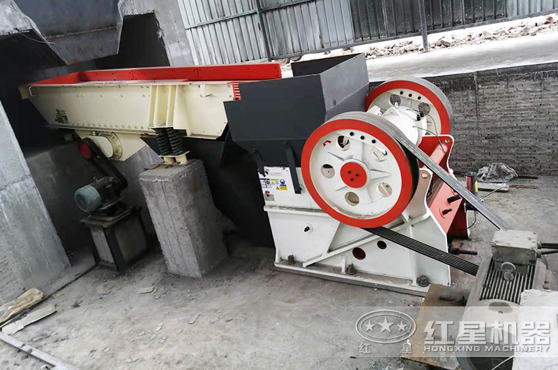 鄂破機(jī)工作現(xiàn)場(chǎng)實(shí)拍圖 鄂破機(jī)工作現(xiàn)場(chǎng)實(shí)拍圖