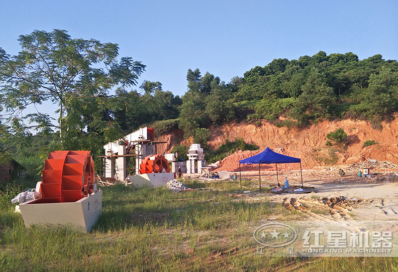 洗石子的機器生產線搭建現(xiàn)場 洗石子的機器生產線搭建現(xiàn)場