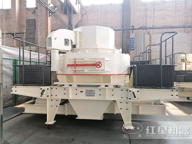 進料尺寸為硬料：35mm,軟料30mm，處理能力120-180t/h，雙電機功率為4p 110kw