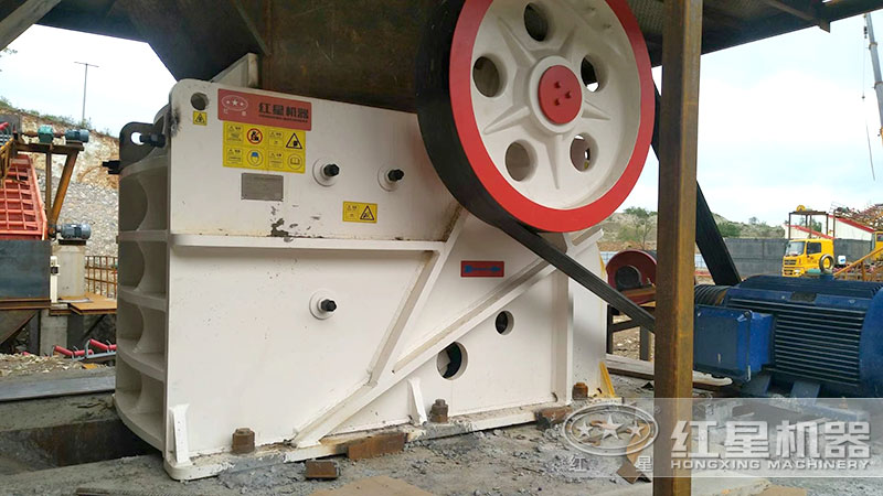 57鄂破用于砂石場破碎生產(chǎn)線初級破碎機 57鄂破用于砂石場破碎生產(chǎn)線初級破碎機