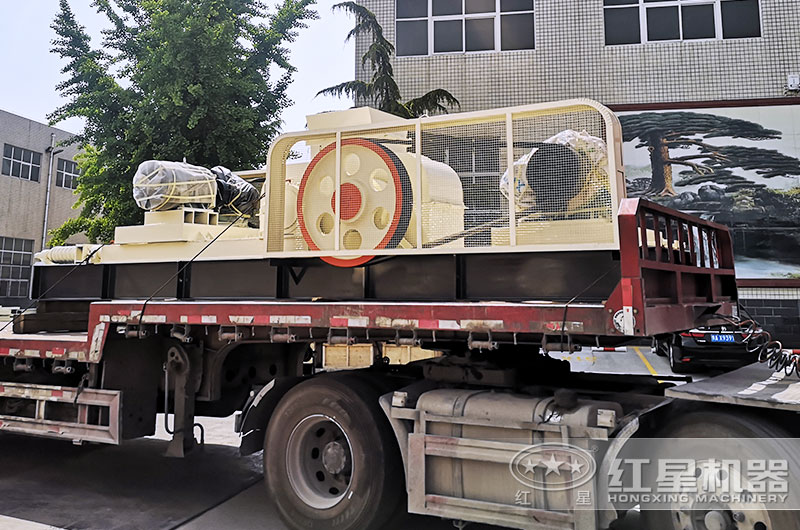 設備裝車發(fā)貨現(xiàn)場 設備裝車發(fā)貨現(xiàn)場