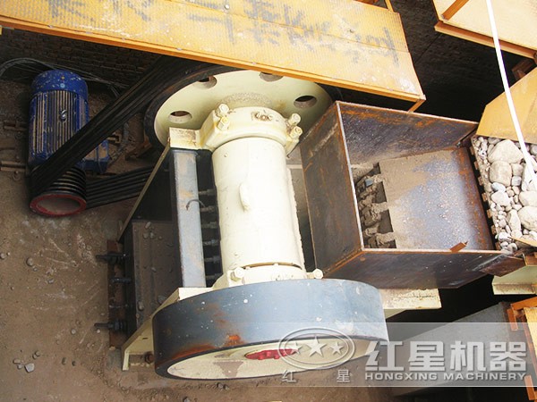 紅星碎石顎破機現(xiàn)場 紅星碎石顎破機現(xiàn)場