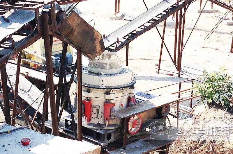 河卵石圓錐機(jī)現(xiàn)場 河卵石圓錐機(jī)現(xiàn)場