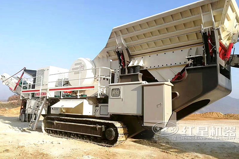 移動顎破+給料機，生產(chǎn)現(xiàn)場