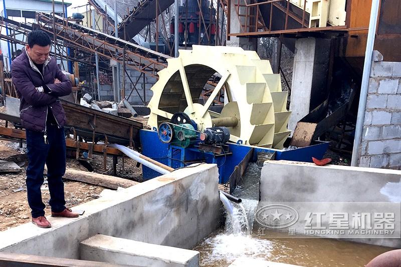 河沙制砂、洗砂現(xiàn)場