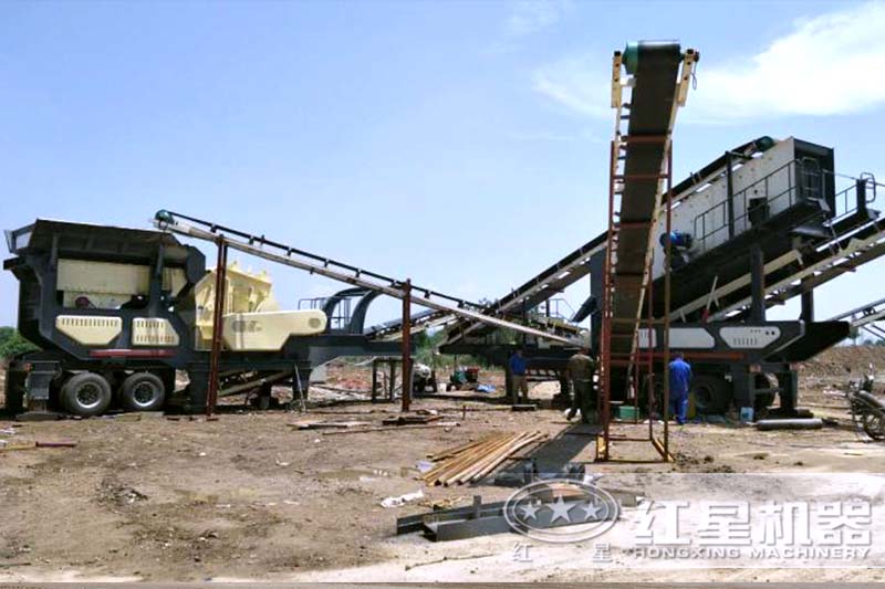 紅星移動(dòng)打石設(shè)備客戶現(xiàn)場(chǎng)，時(shí)產(chǎn)100噸