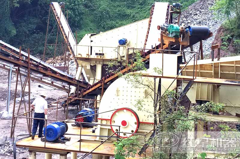 兩臺(tái)錘破共同作業(yè)，提高效率