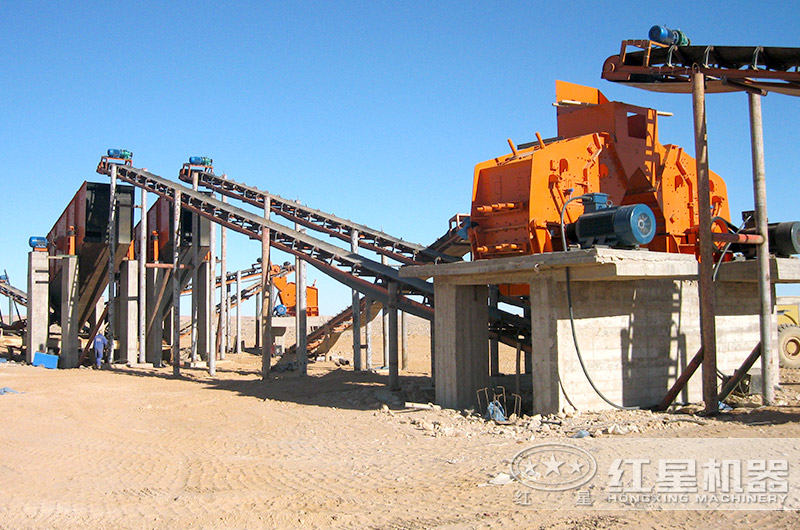 小型反擊破生產現(xiàn)場