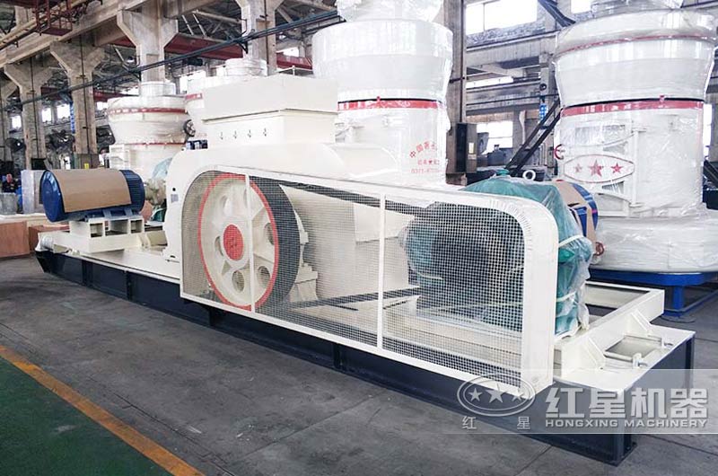 對輥式制砂機(jī)，體積小，移動方便