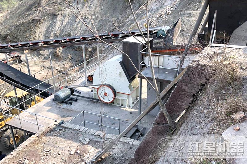 時(shí)產(chǎn)200噸碎石生產(chǎn)線(xiàn)（重錘式破碎機(jī)）